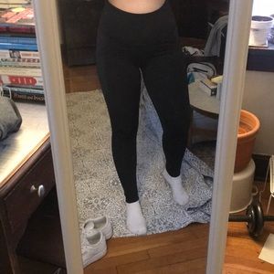 90 Degree High Waisted Black Legging with Pockets!